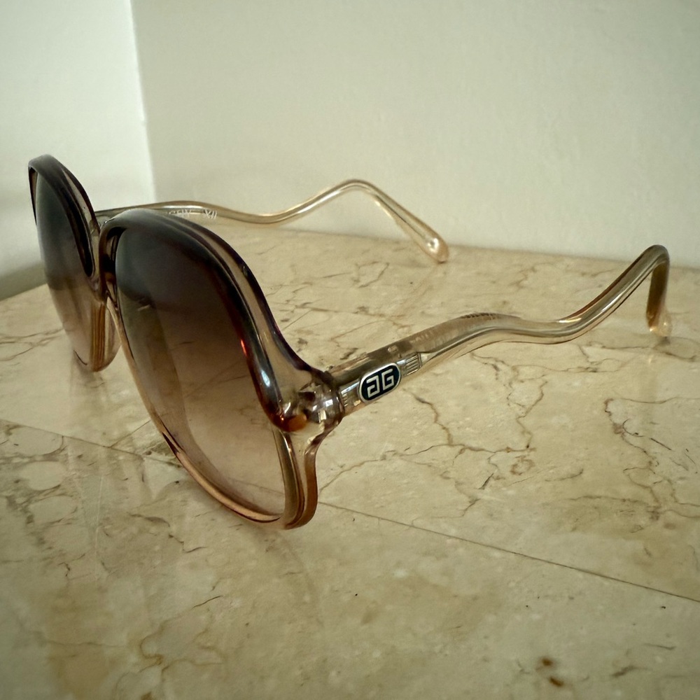Vintage Givenchy Stylish Gradient Sunglasses - image 2